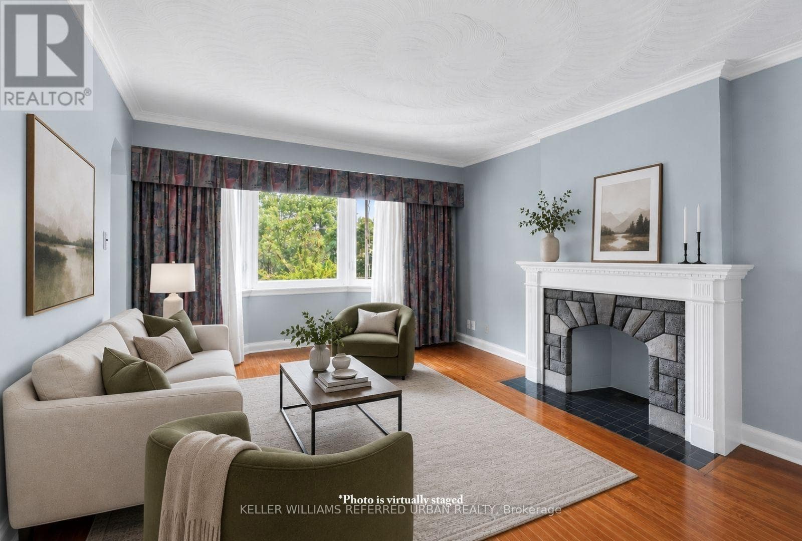 Photo of 114 GRACEFIELD AVENUE