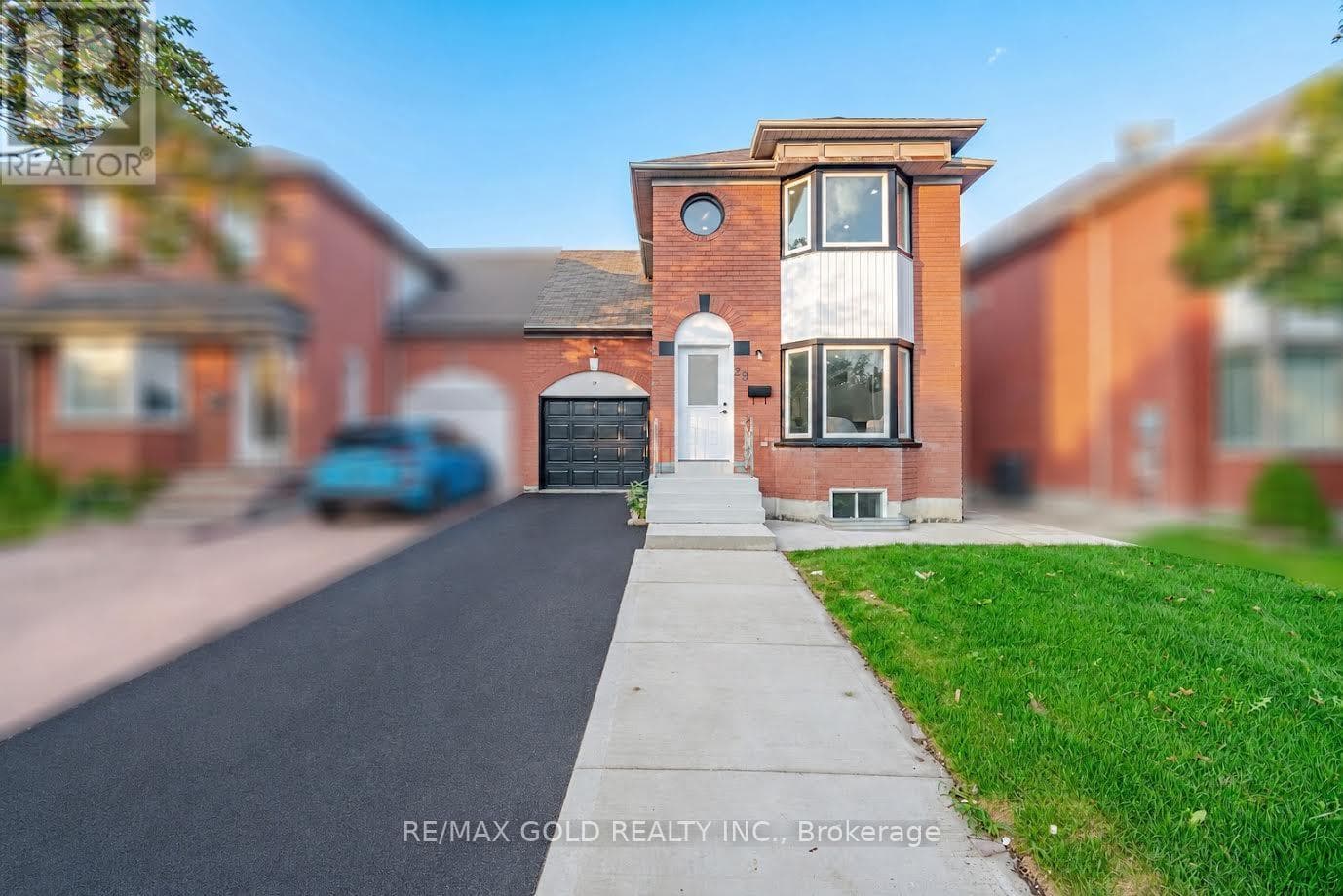 Photo of 29 FERN VALLEY CRESCENT