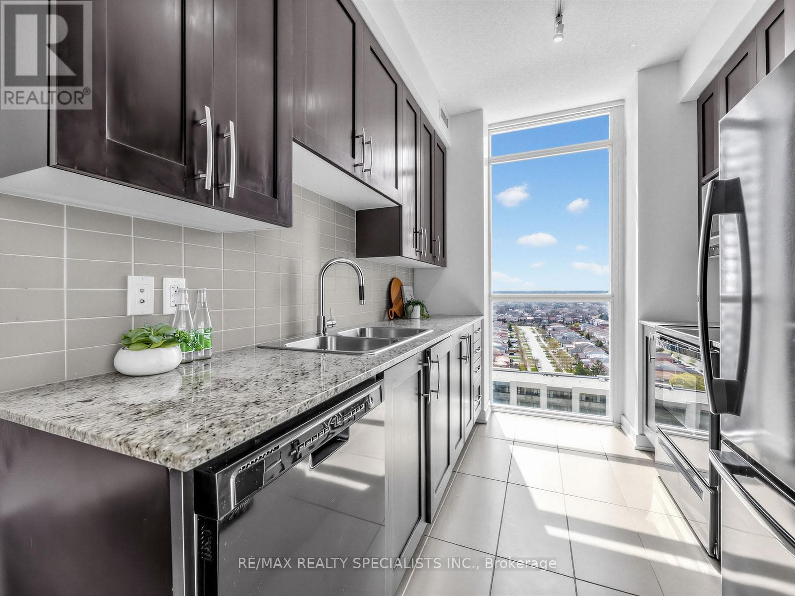 Photo of 1507 - 4070 CONFEDERATION PARKWAY