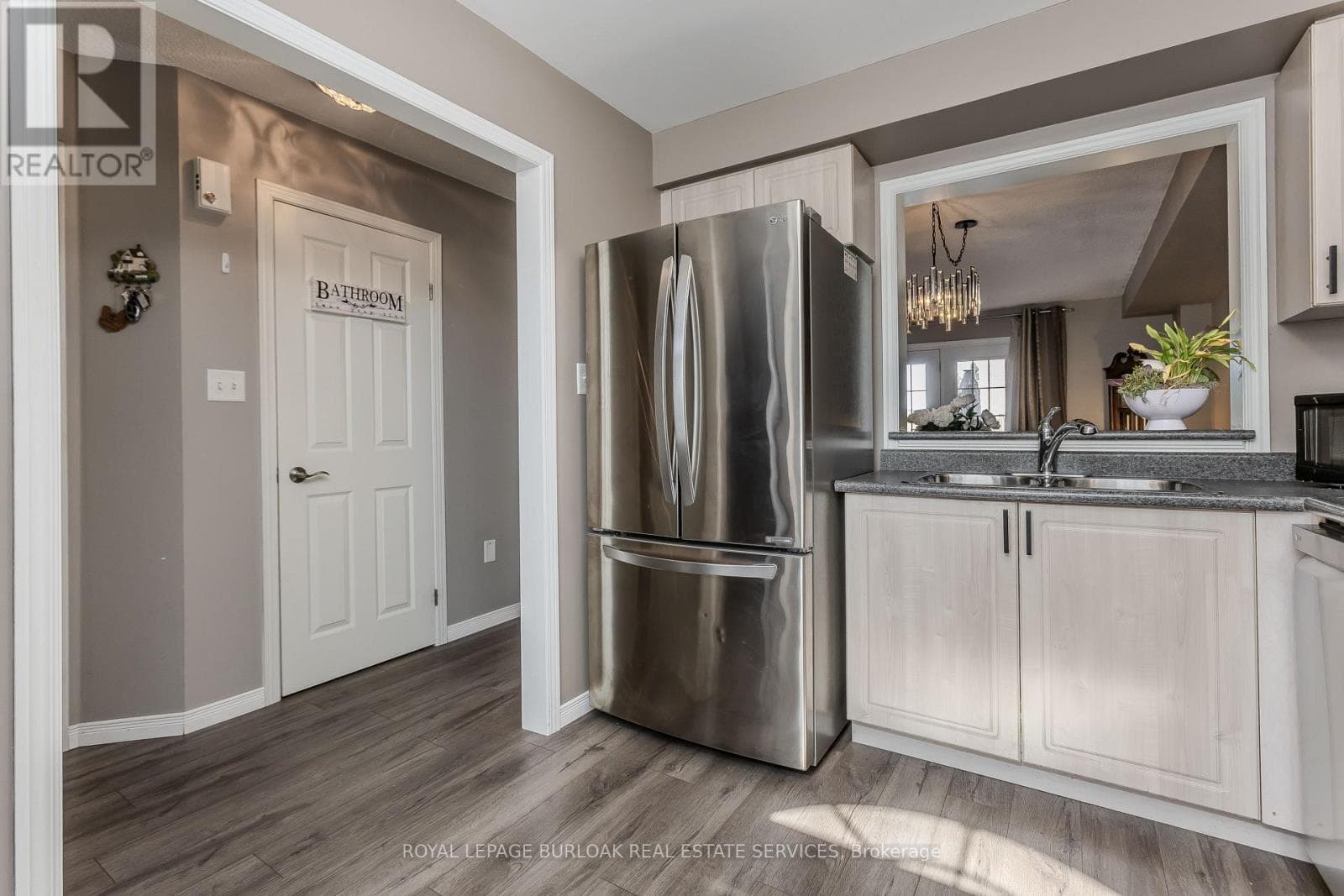 Photo of 3 - 4200 KILMER DRIVE