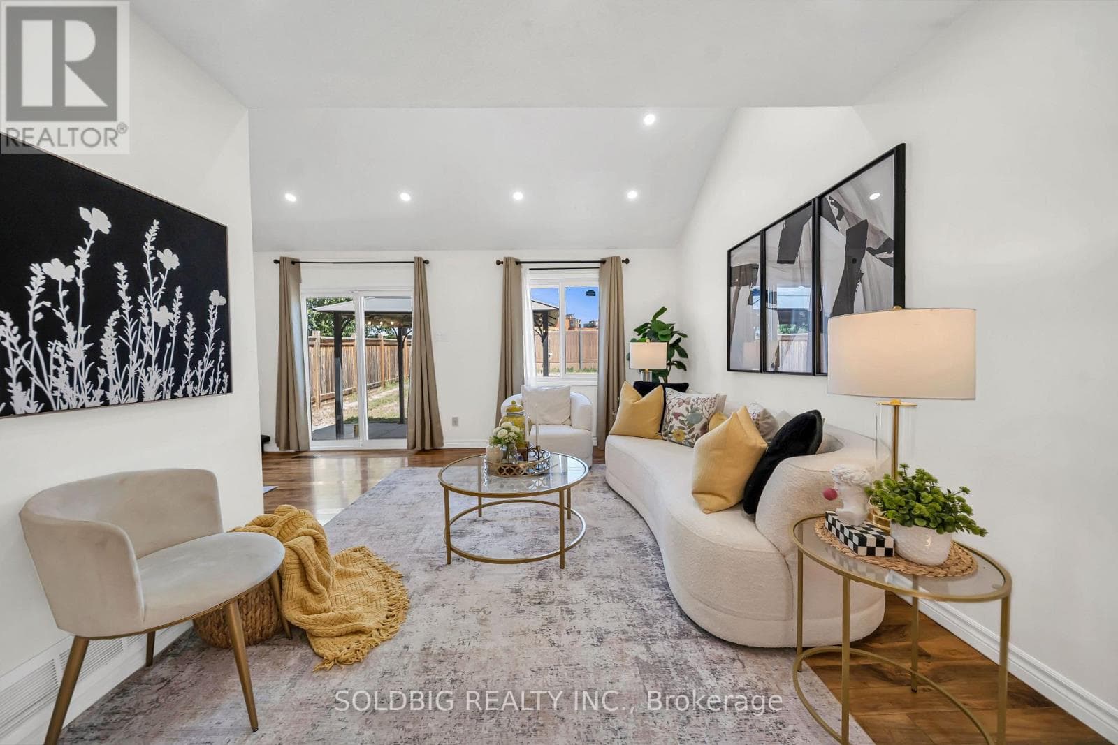 Photo of 76 BANTING CRESCENT