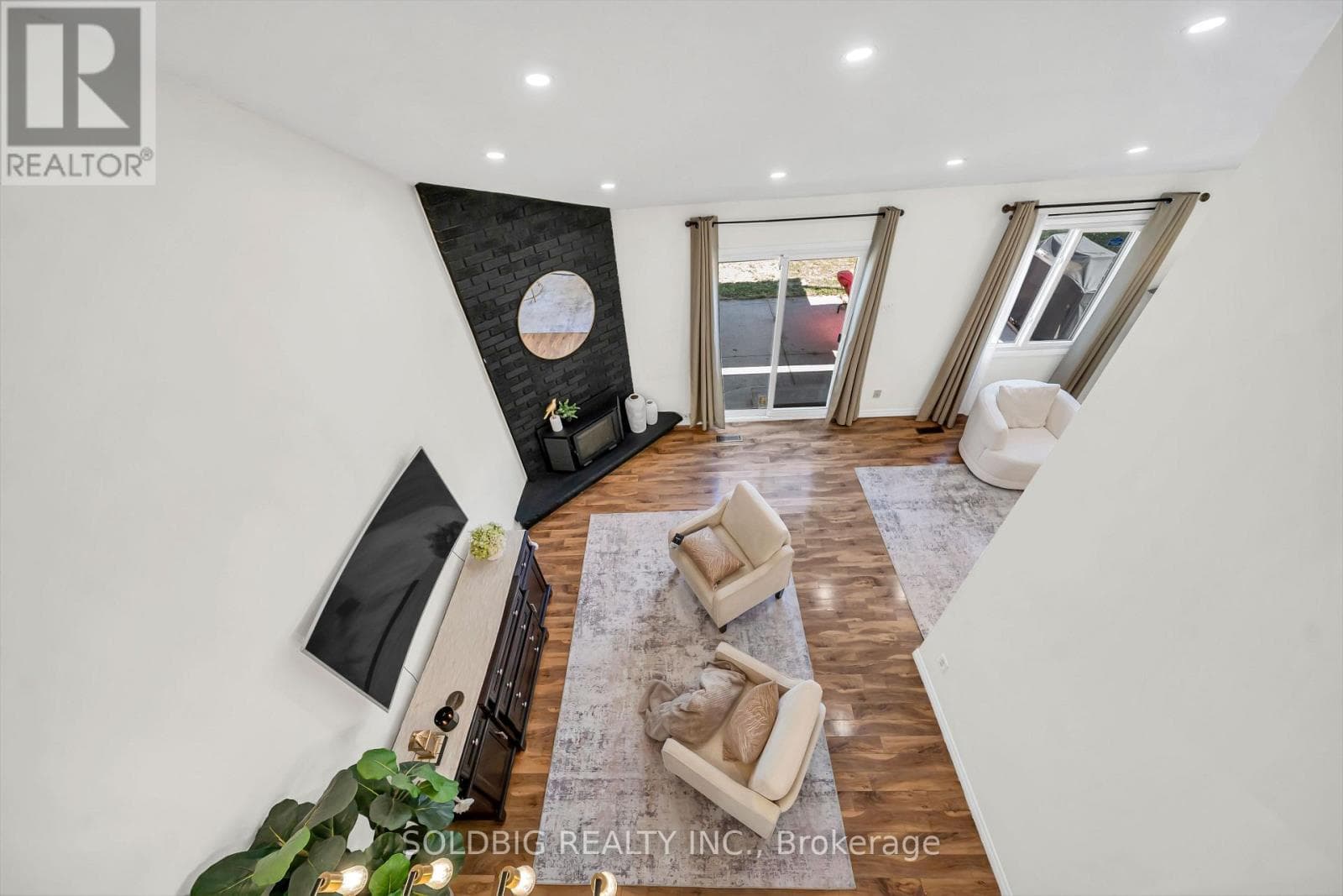 Photo of 76 BANTING CRESCENT