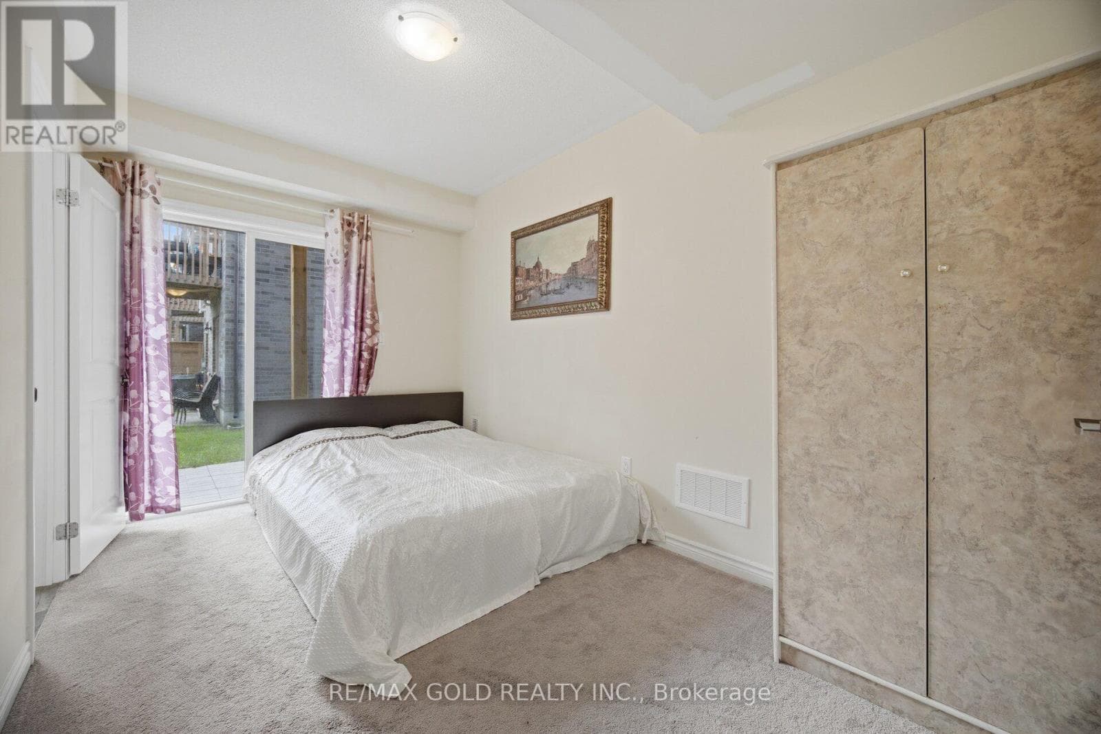 Photo of 9 ARCOLA STREET