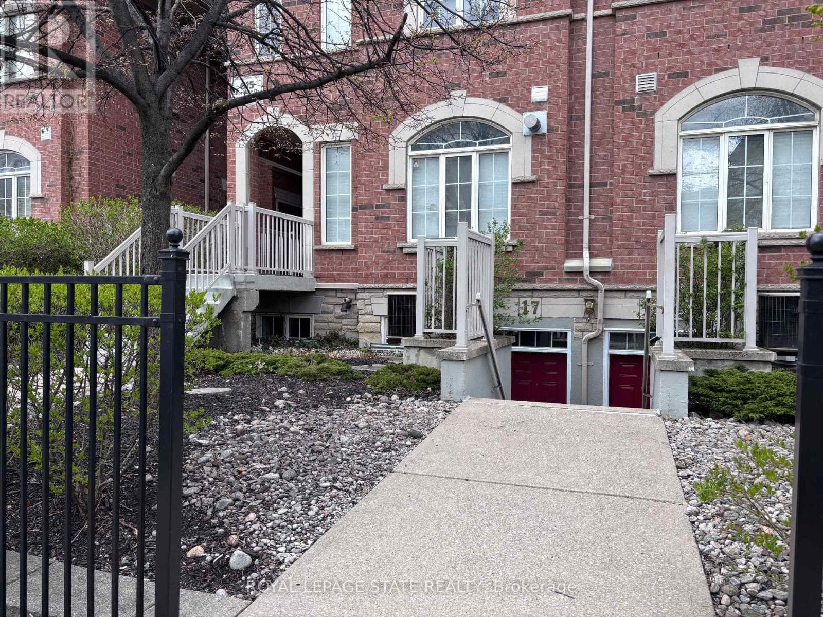 Photo of 17 - 615 SHORELINE DRIVE