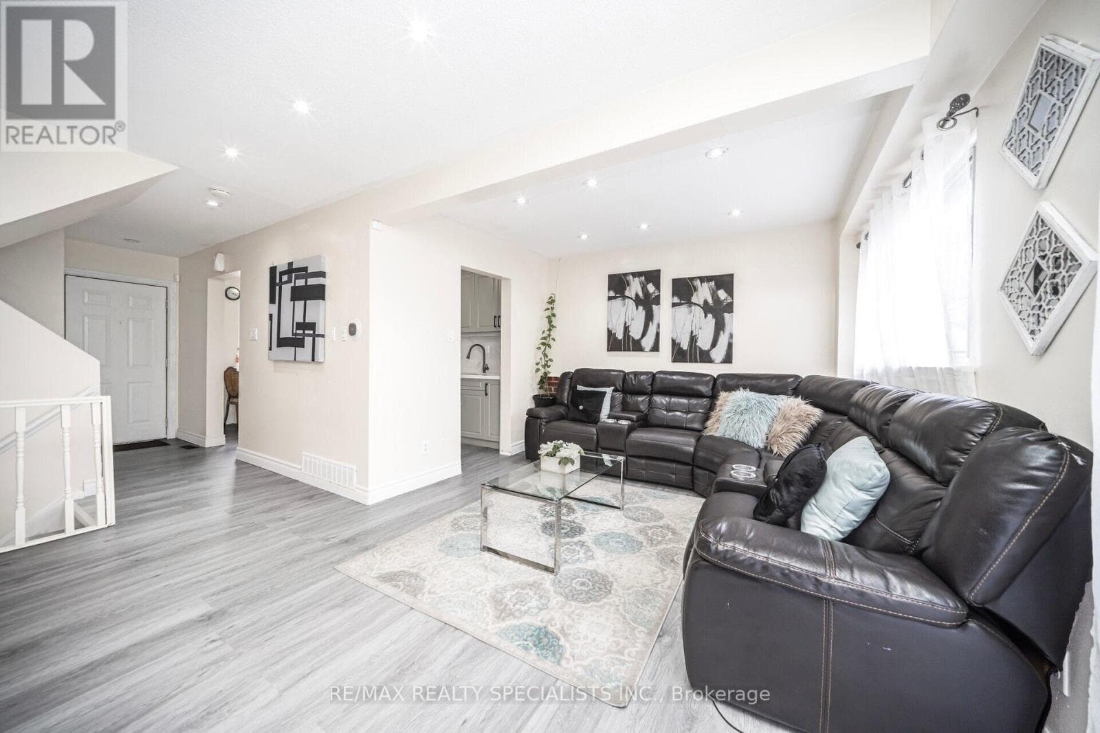 Photo of 144 FLEETWOOD CRESCENT