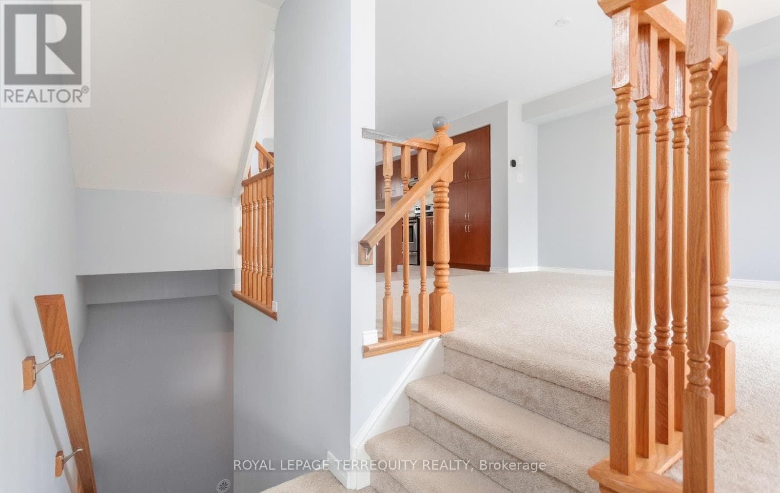 Photo of 24 - 5650 WINSTON CHURCHILL BOULEVARD