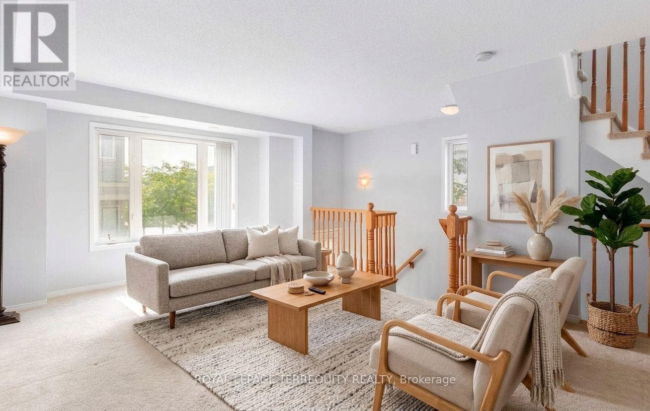 Photo of 24 - 5650 WINSTON CHURCHILL BOULEVARD