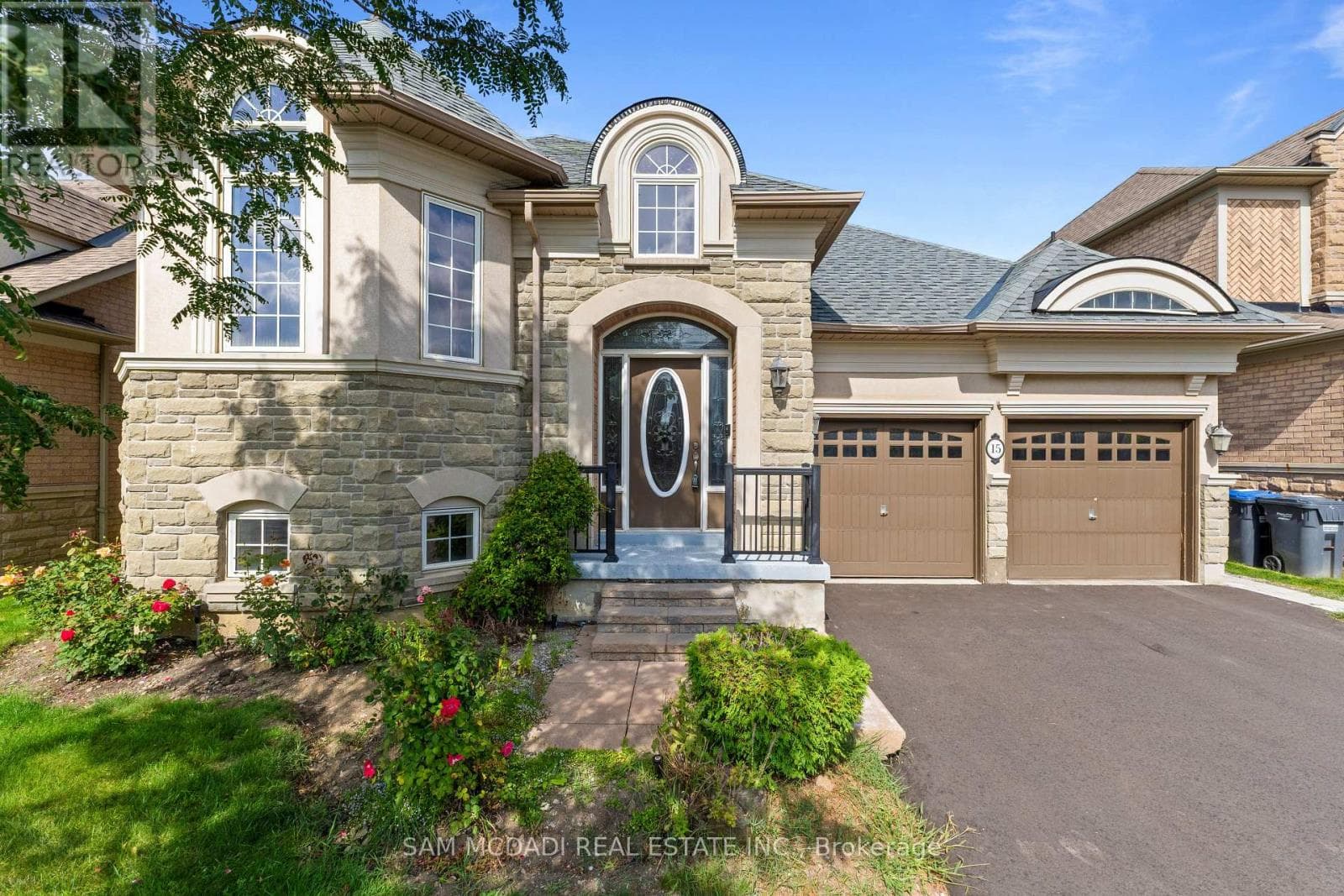 Photo of 15 EAGLESPRINGS CRESCENT