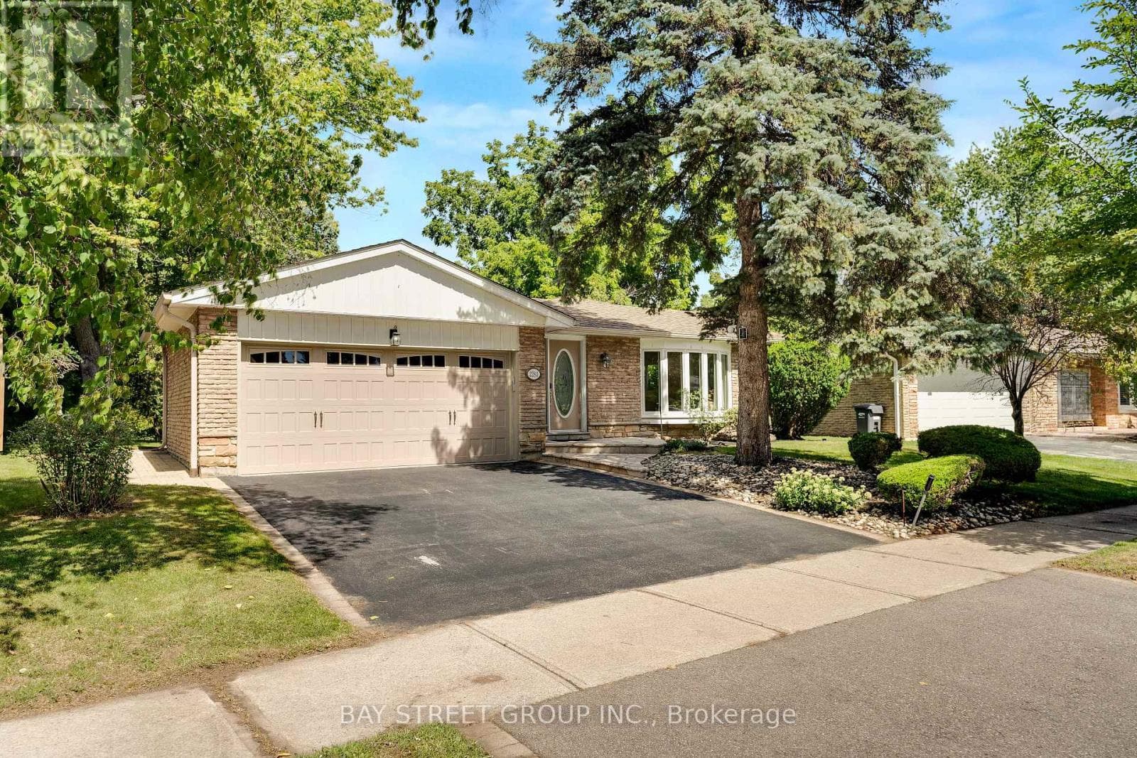 Photo of 2283 DEVON ROAD