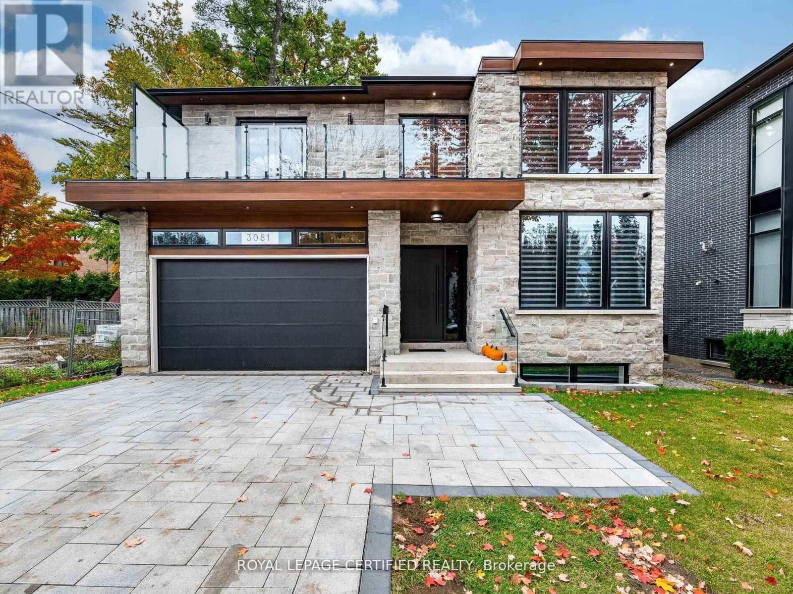 Photo of 3081 GRENVILLE DRIVE
