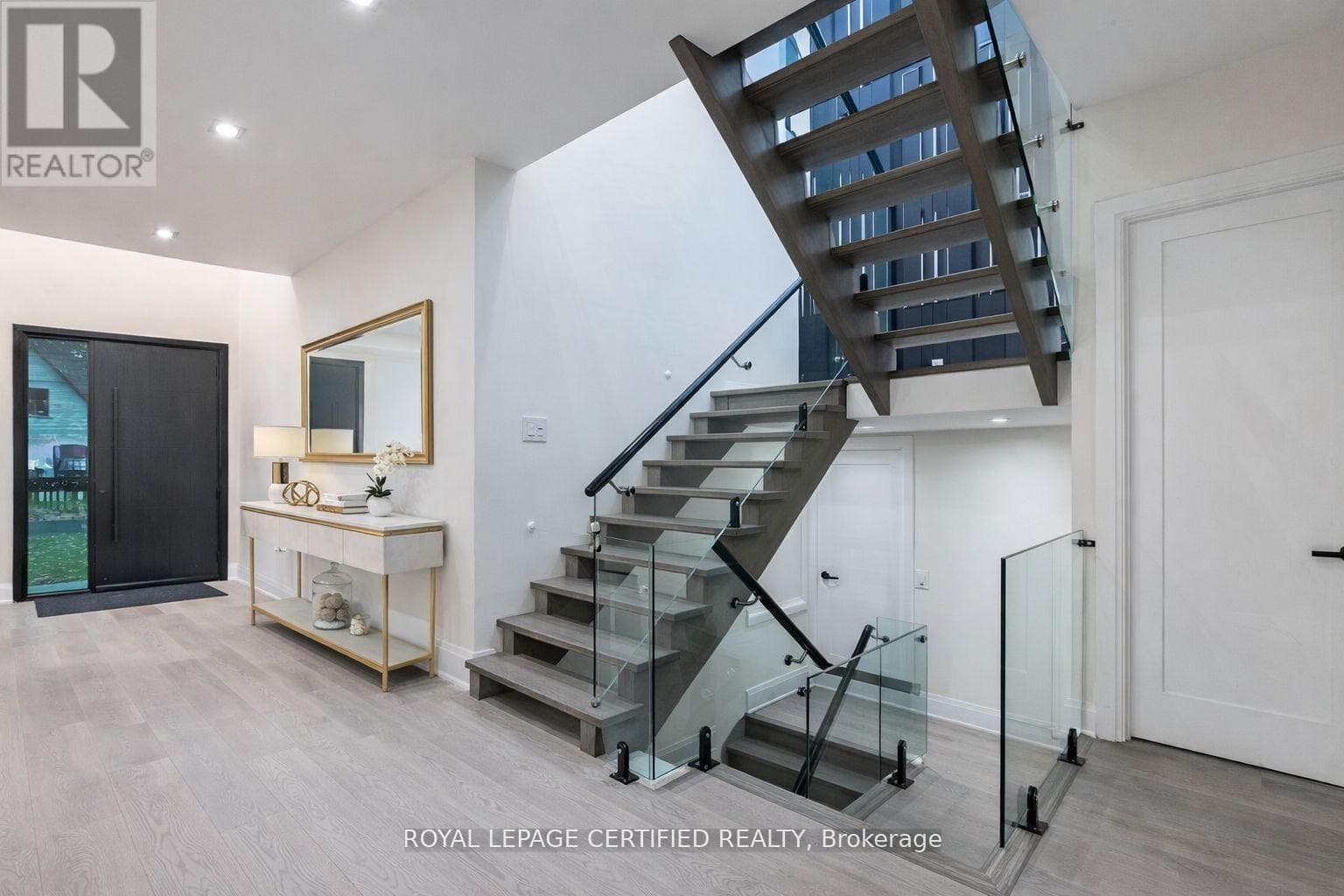 Photo of 3081 GRENVILLE DRIVE