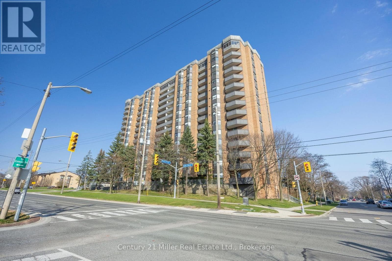 Photo of 411 - 3845 LAKE SHORE BOULEVARD W