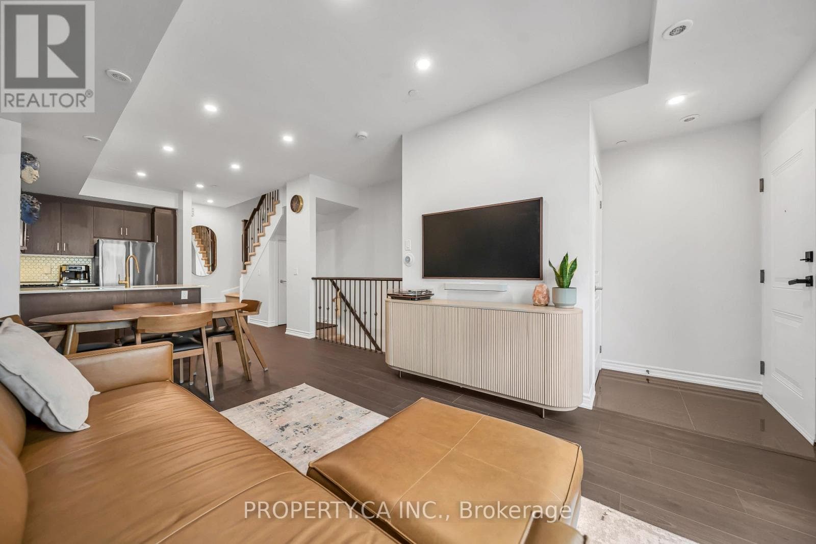 Photo of 7 - 135 LONG BRANCH AVENUE