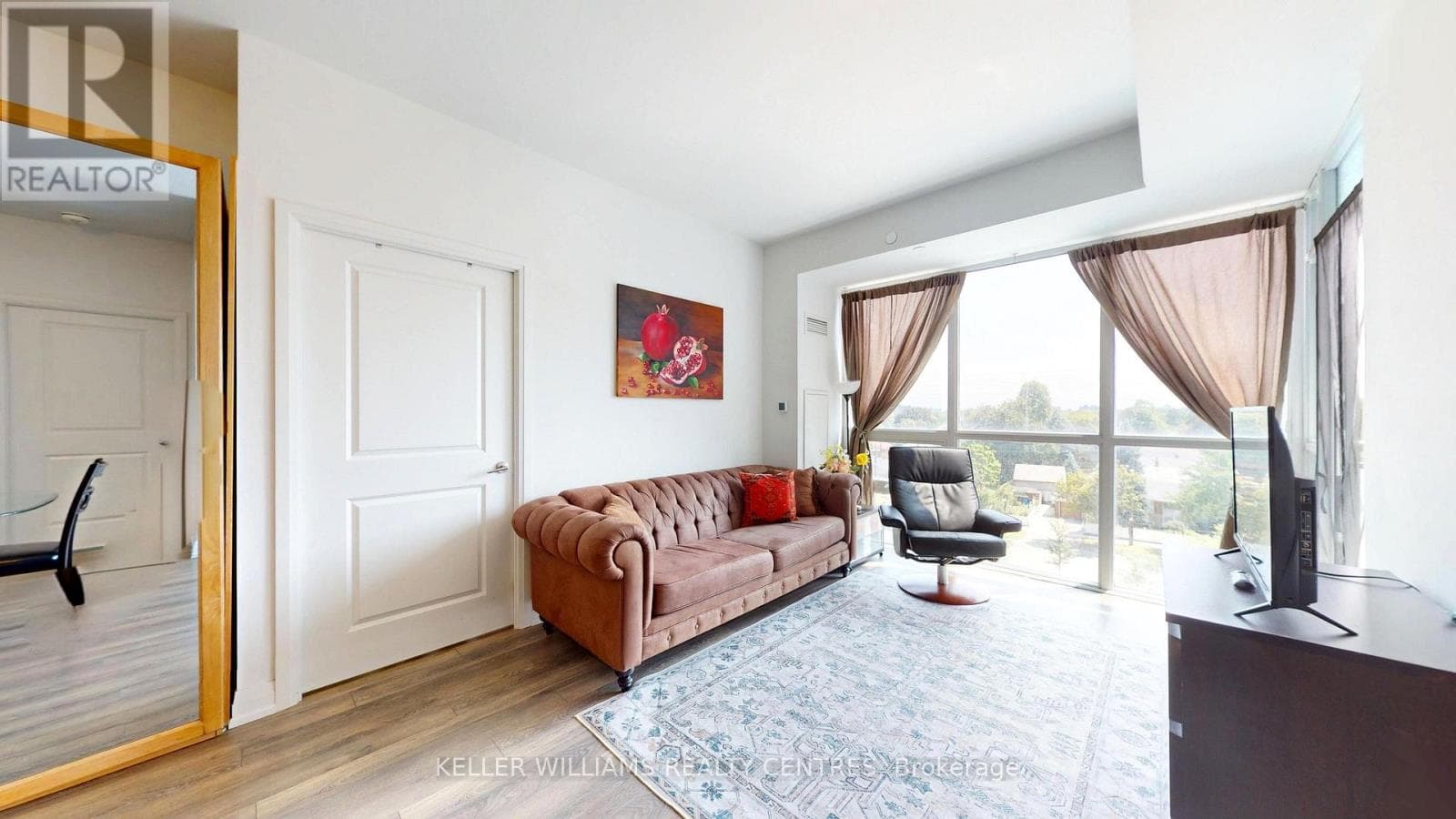 Photo of 508 - 10 MEADOWGLEN PL.