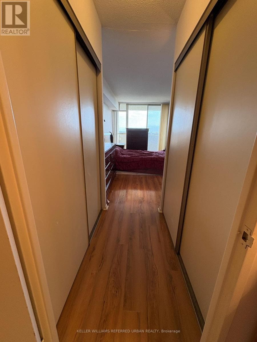 Photo of 708 - 30 THUNDER GROVE