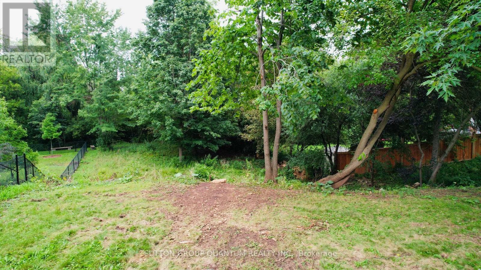 Photo of 499 VALLEY DRIVE N