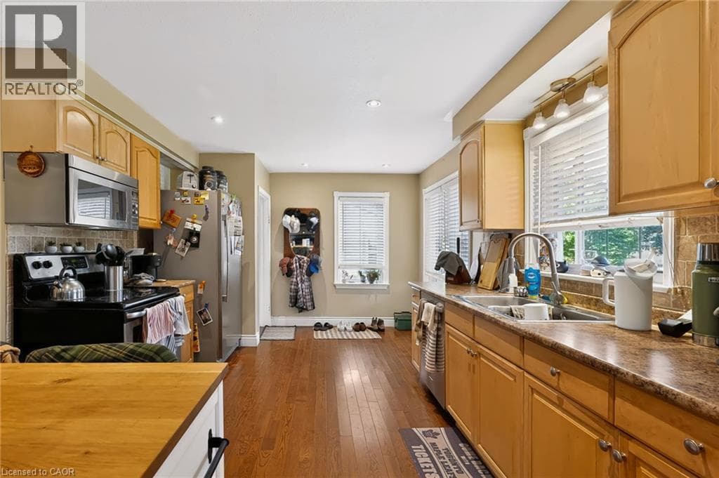 Photo of 1046 SHEPHERDS Drive