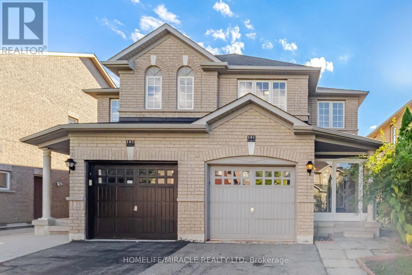 Photo of 101 CRYSTALVIEW CRESCENT
