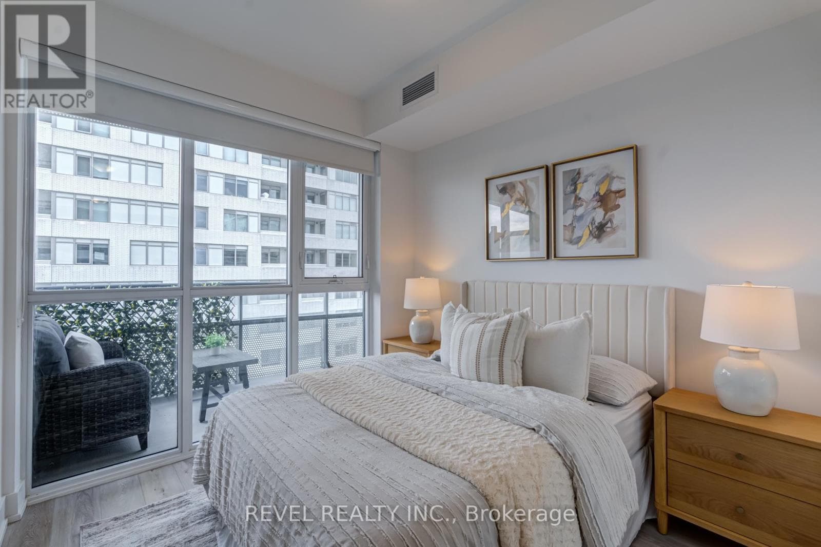 Photo of 1107 - 11 LILLIAN STREET