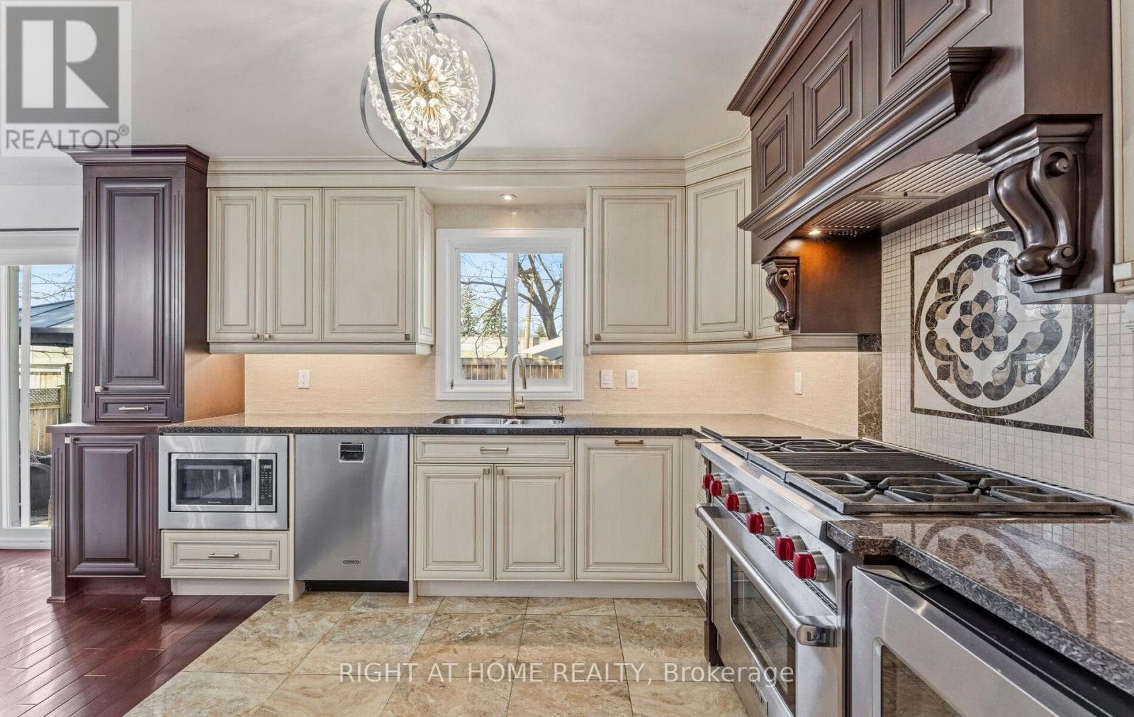 Photo of 1665 ASGARD DRIVE