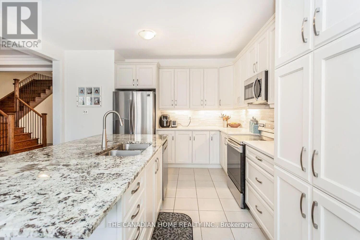 Photo of 1261 ROSE WAY