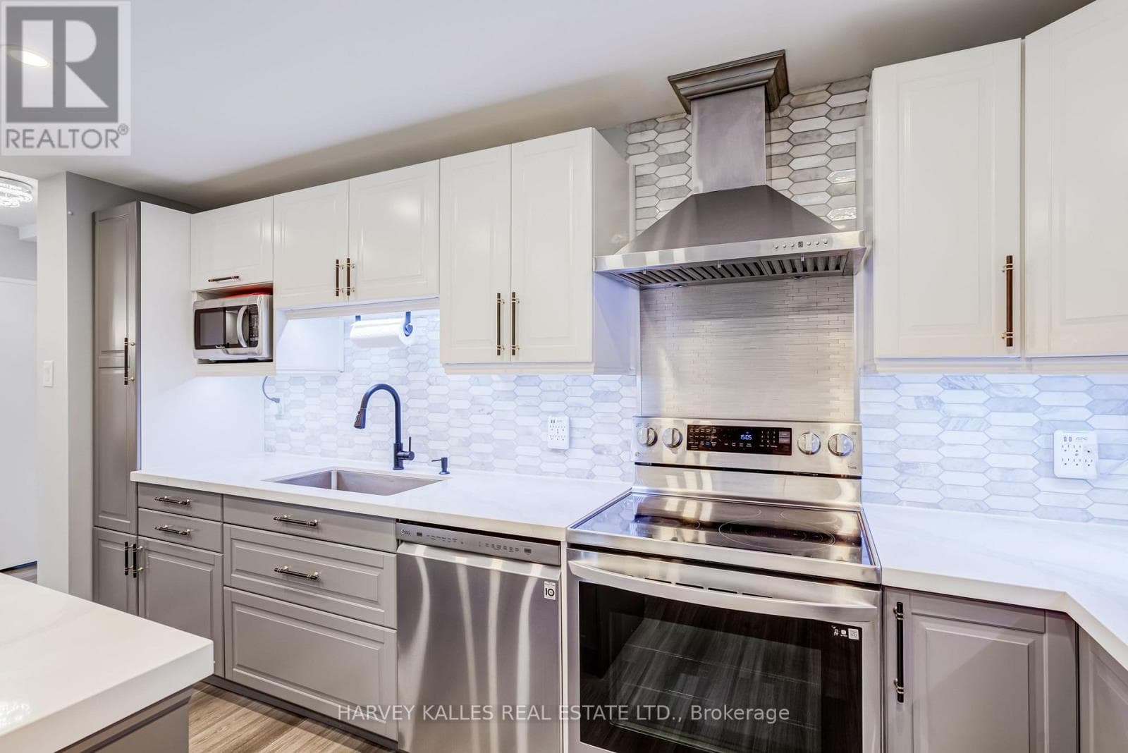 Photo of 103 - 65 HUNTINGDALE BOULEVARD