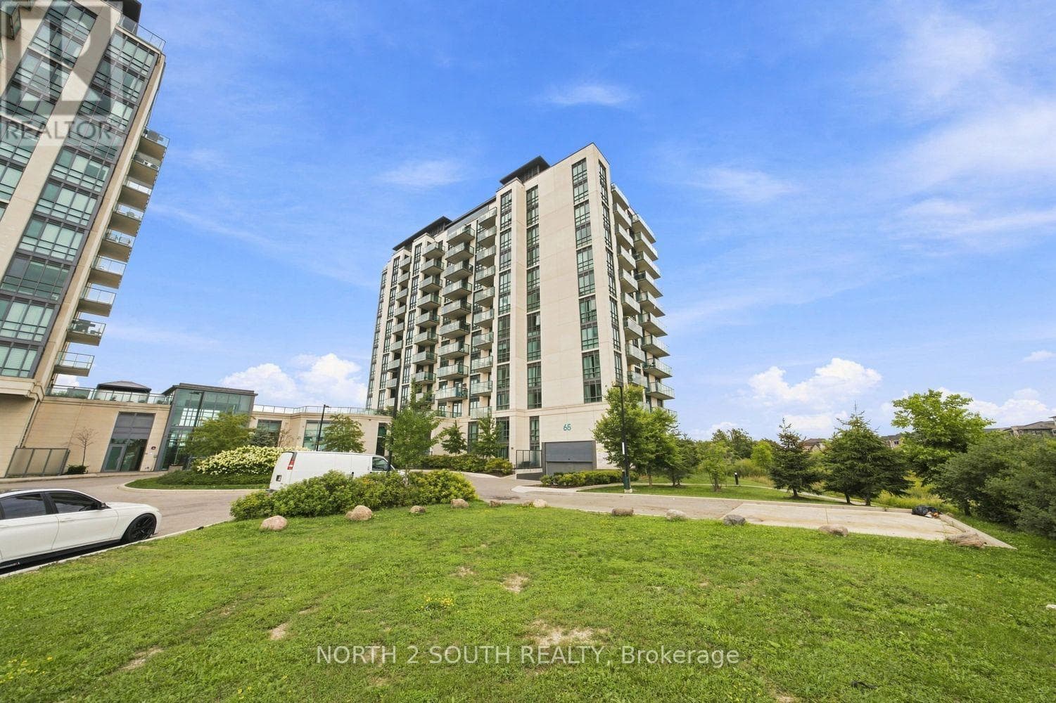 Photo of 804 - 65 YORKLAND BOULEVARD