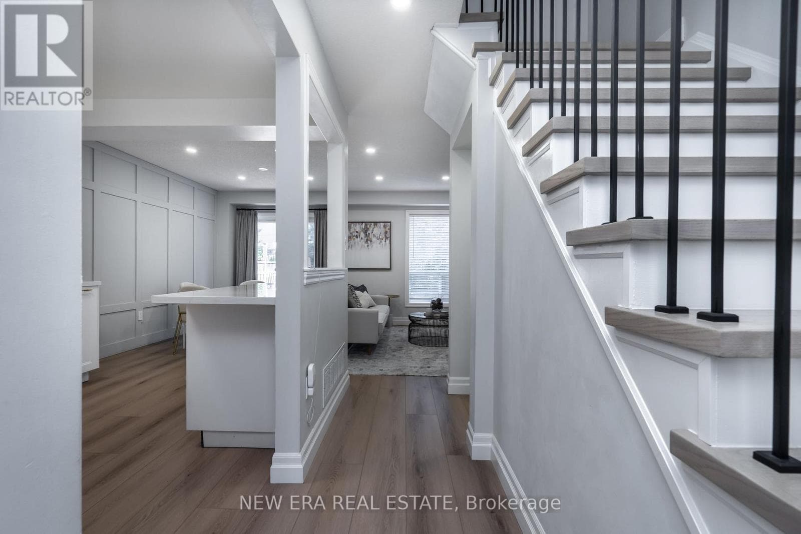 Photo of 25 BERKINDALE COURT