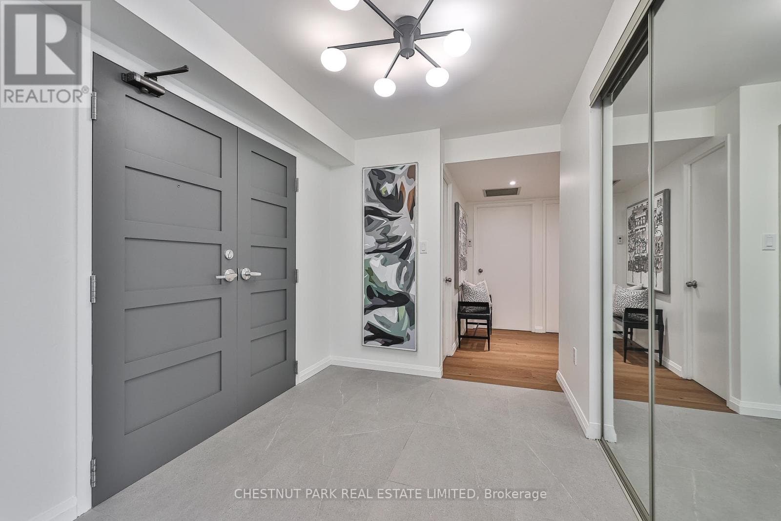 Photo of 301 - 188 SPADINA AVENUE