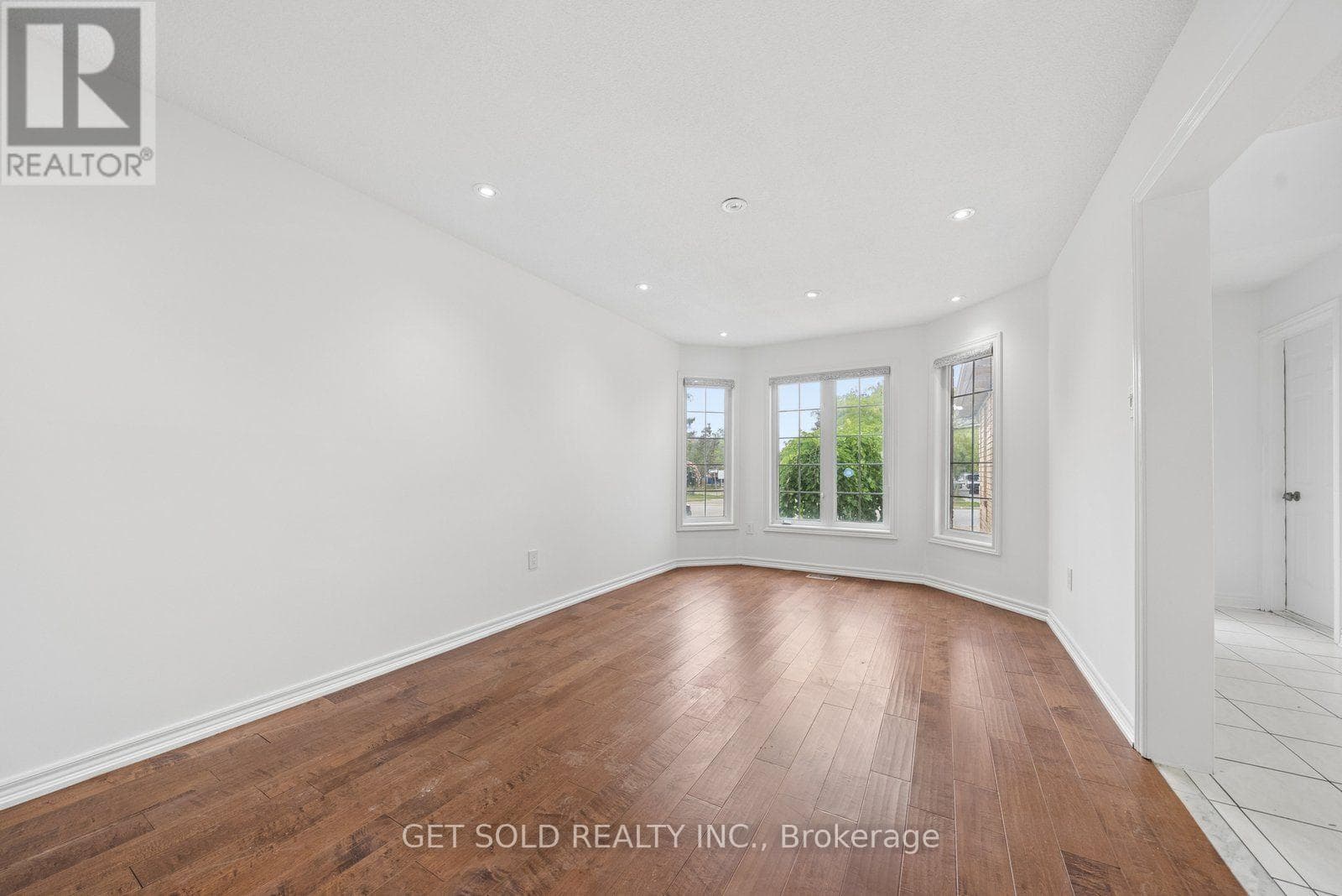Photo of 57 OAKLEA BOULEVARD