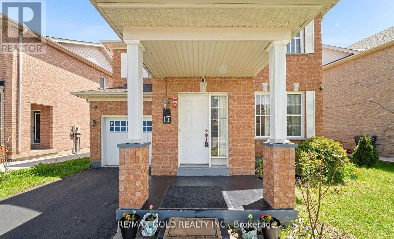 Photo of 17 CALDERSTONE ROAD