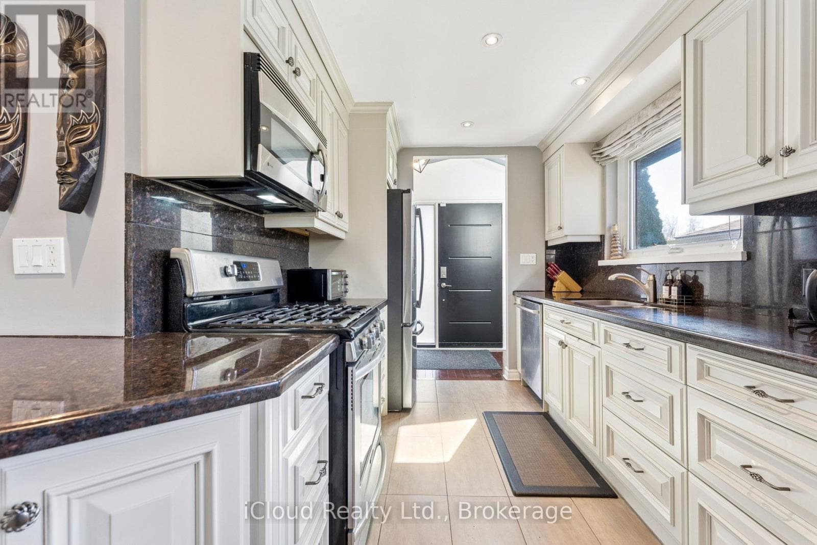 Photo of 43 FERNDALE CRESCENT