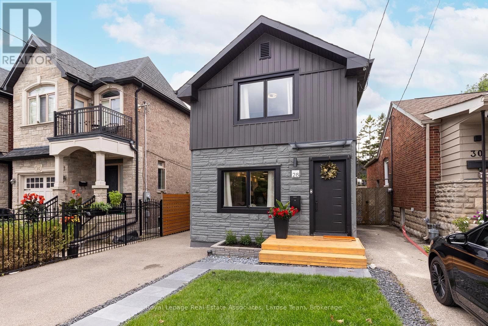 Photo of 28 THIRTIETH STREET