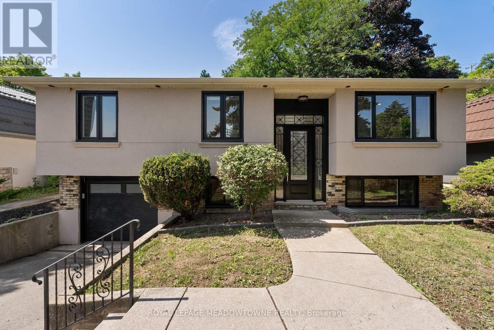 Photo of 1268 FOREST HILL