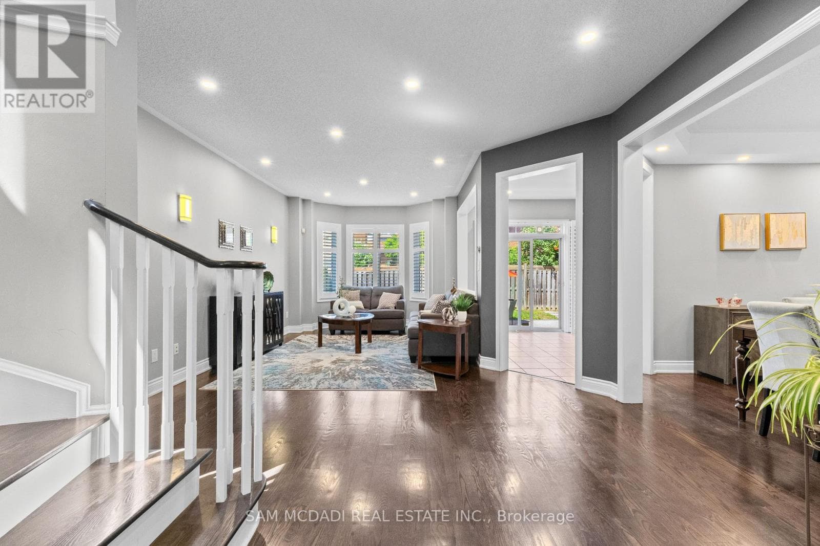 Photo of 195 HOLMES CRESCENT