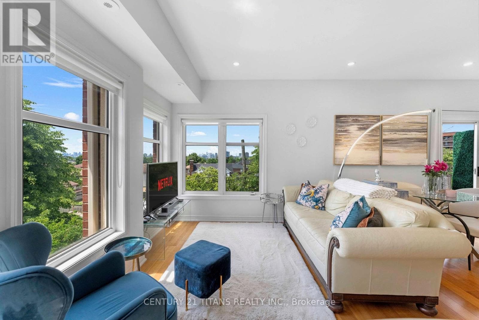 Photo of 222 - 1837 EGLINTON AVENUE E