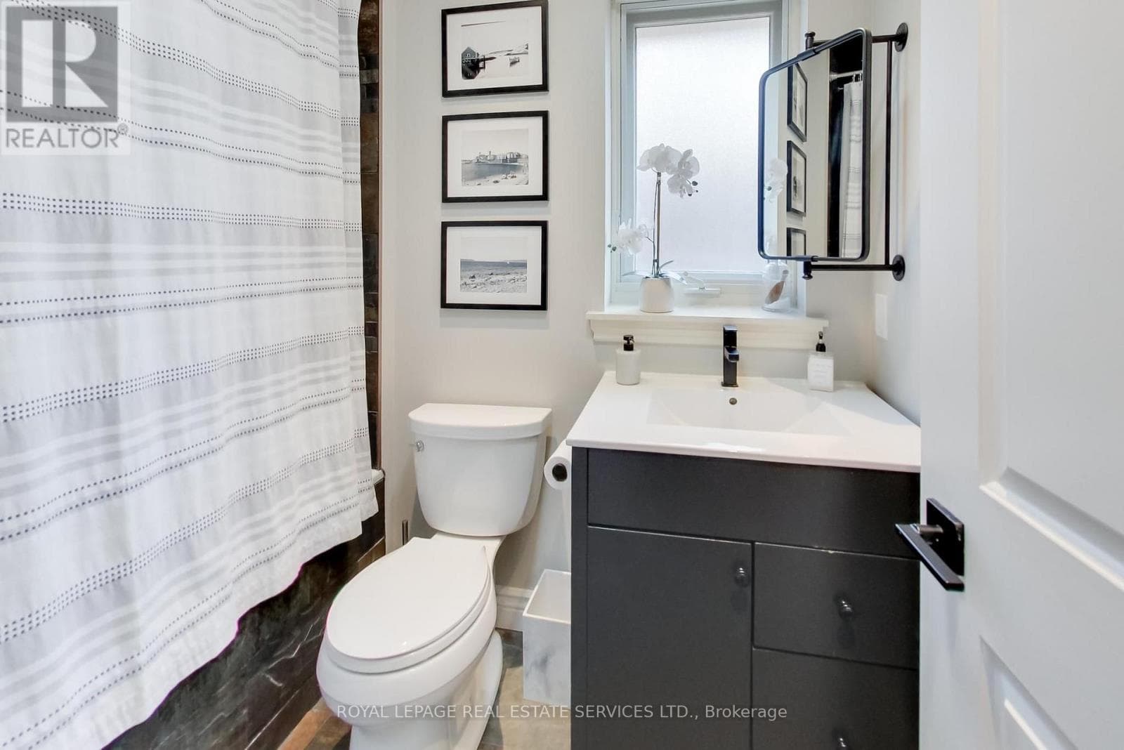 Photo of 21 PARKER AVENUE