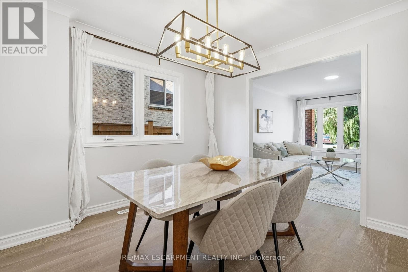 Photo of 551 DEERHURST DRIVE