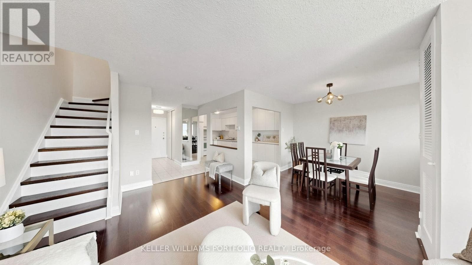 Photo of 358 - 4005 DON MILLS ROAD