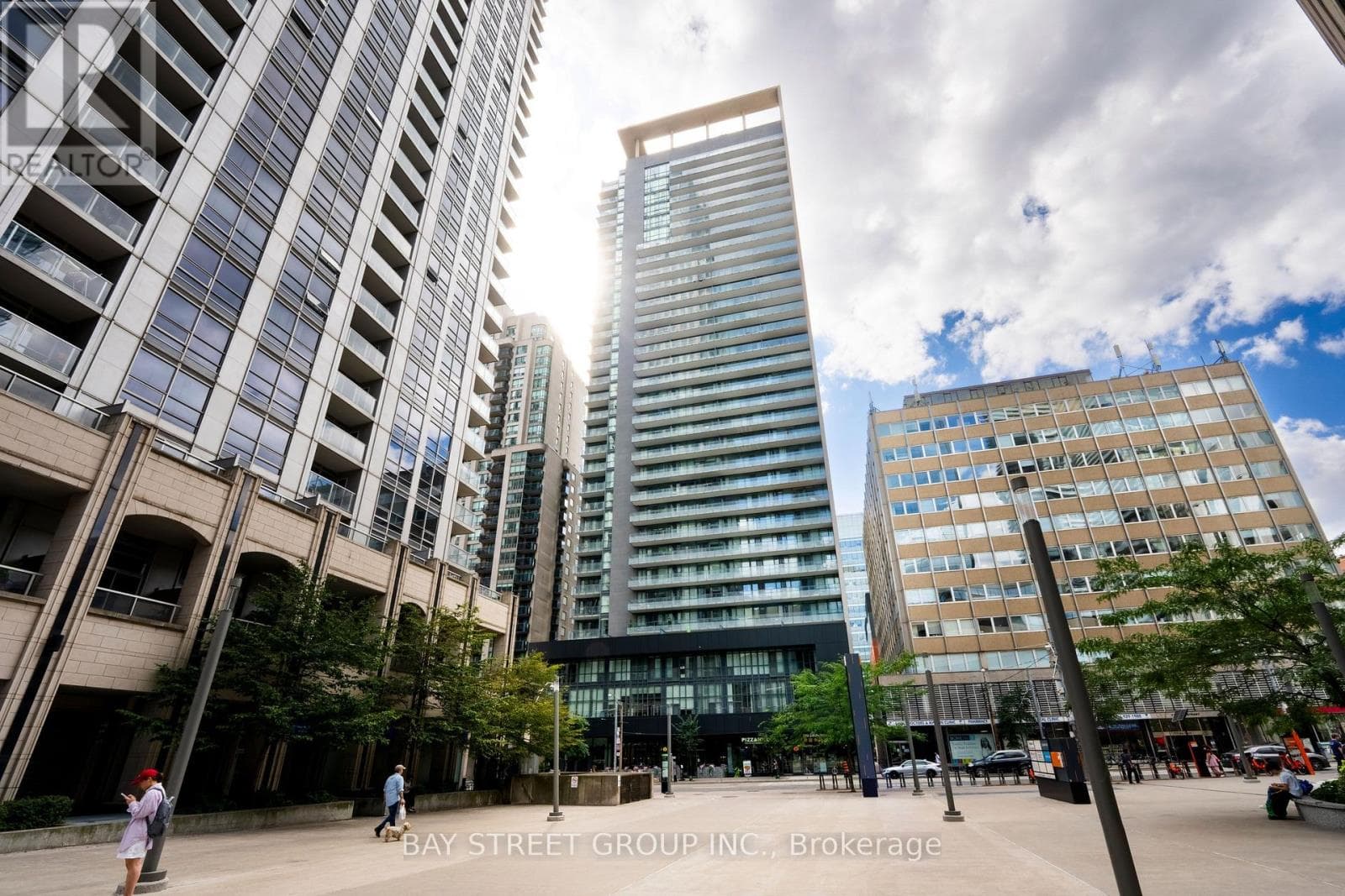 Photo of 709 - 770 BAY STREET