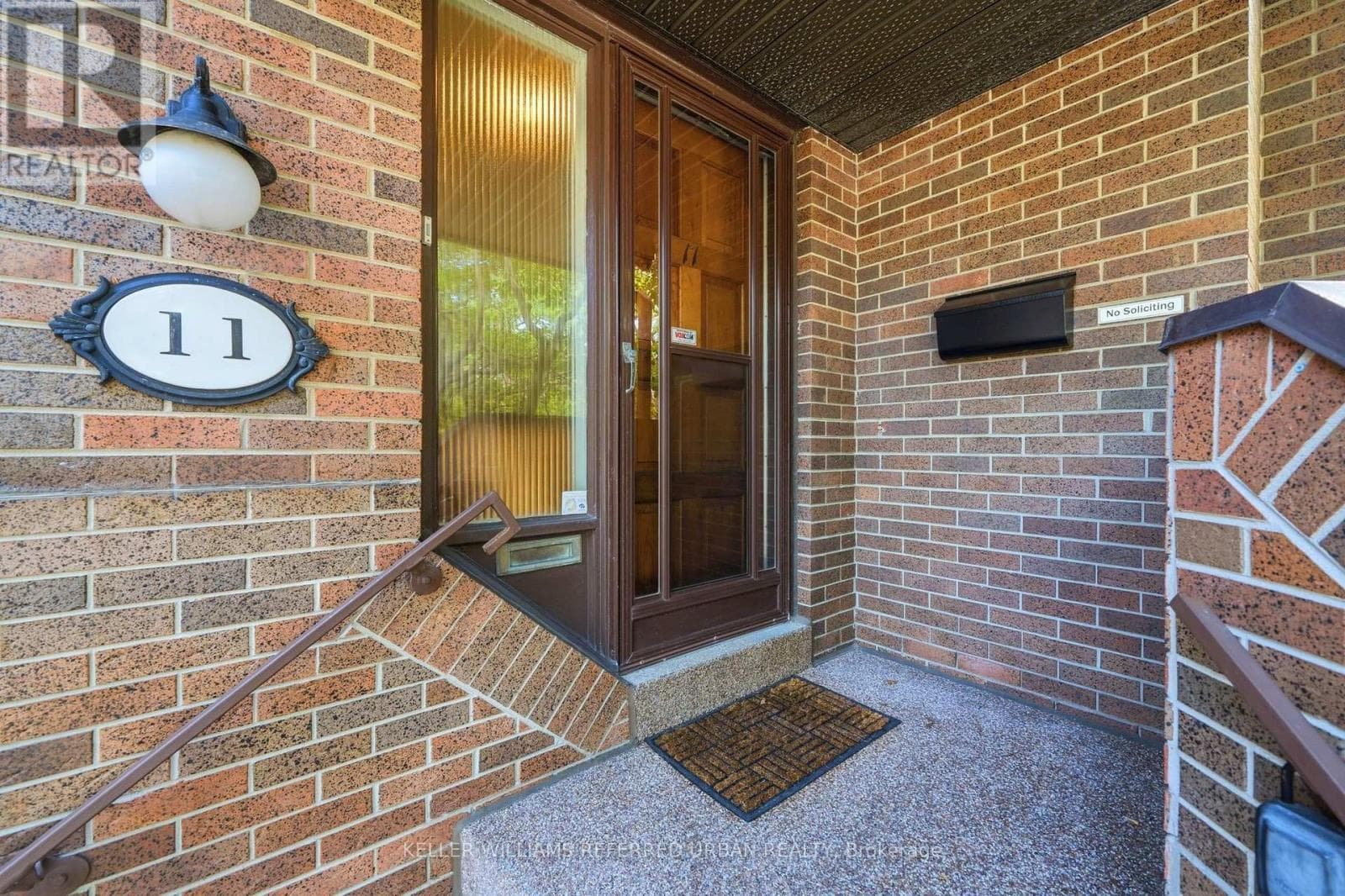 Photo of 11 GYPSY ROSEWAY
