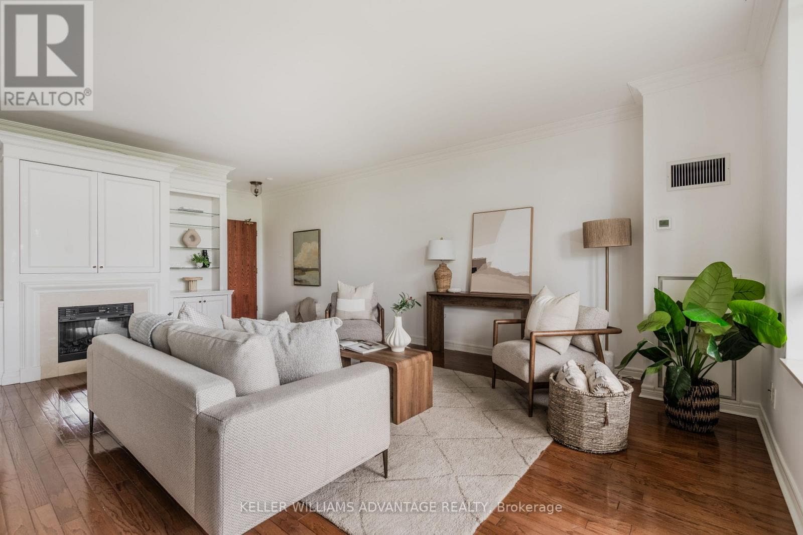 Photo of 321 - 9 BOARDWALK DRIVE