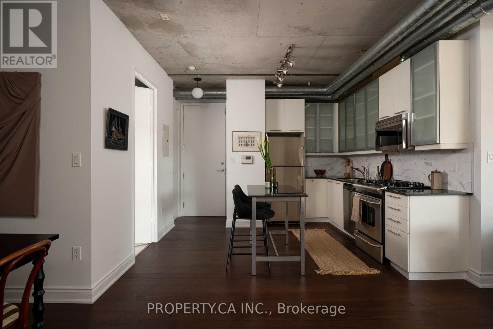 Photo of 605 - 533 RICHMOND STREET W