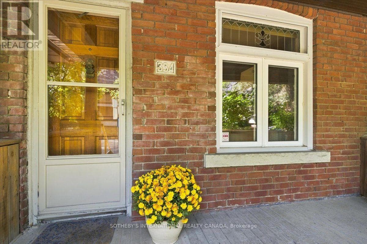 Photo of 334 ALBANY AVENUE