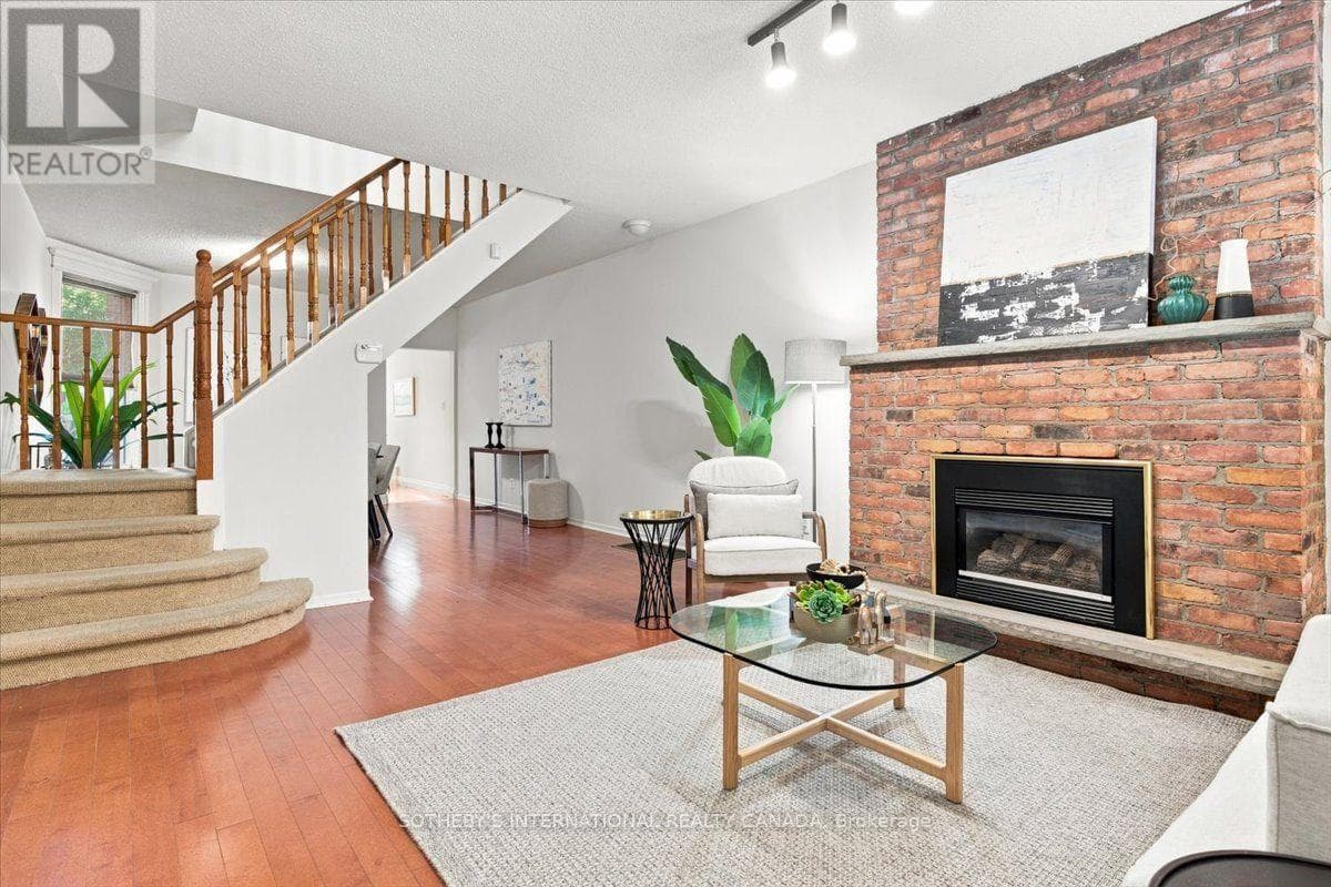 Photo of 334 ALBANY AVENUE