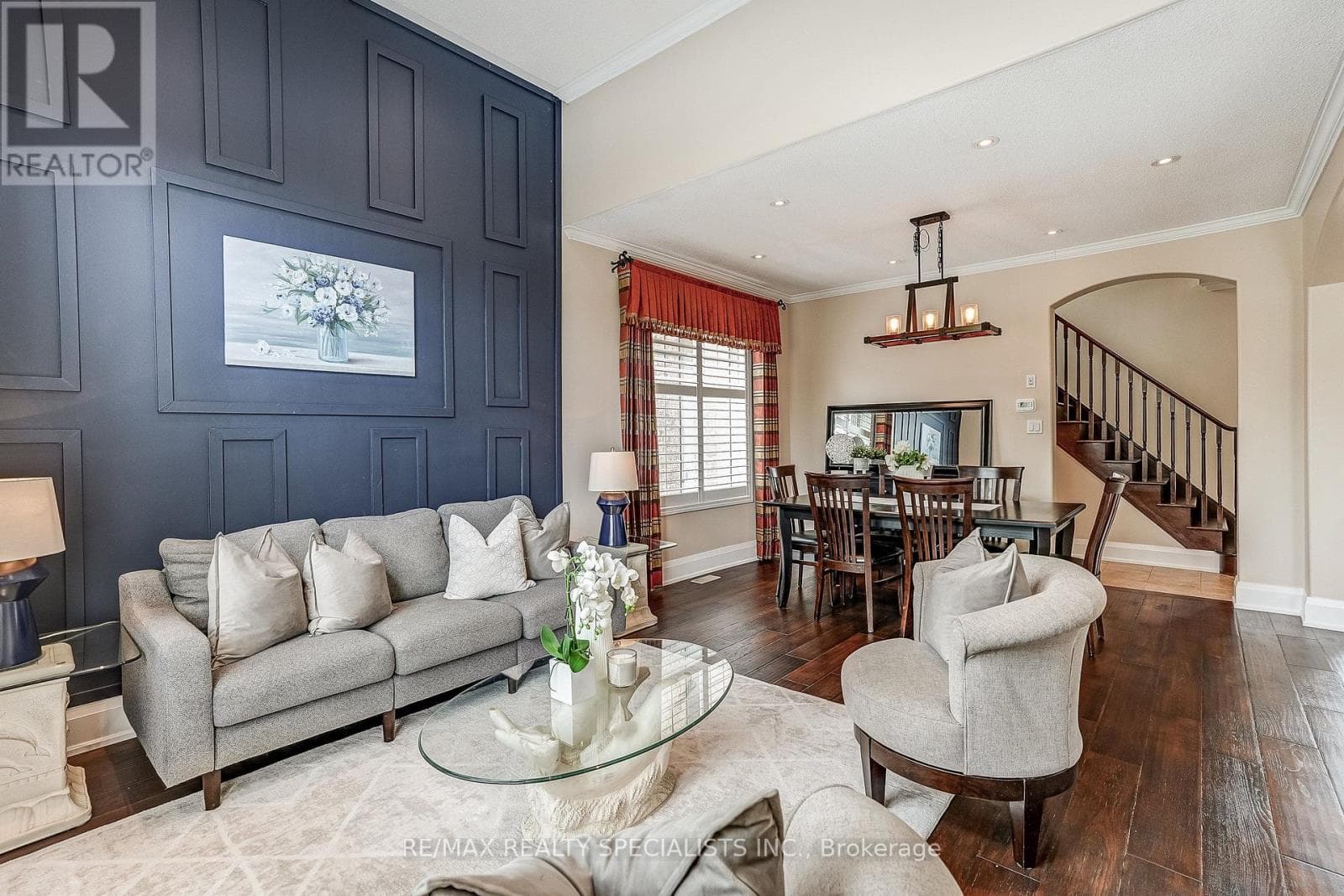 Photo of 496 CUSICK CIRCLE