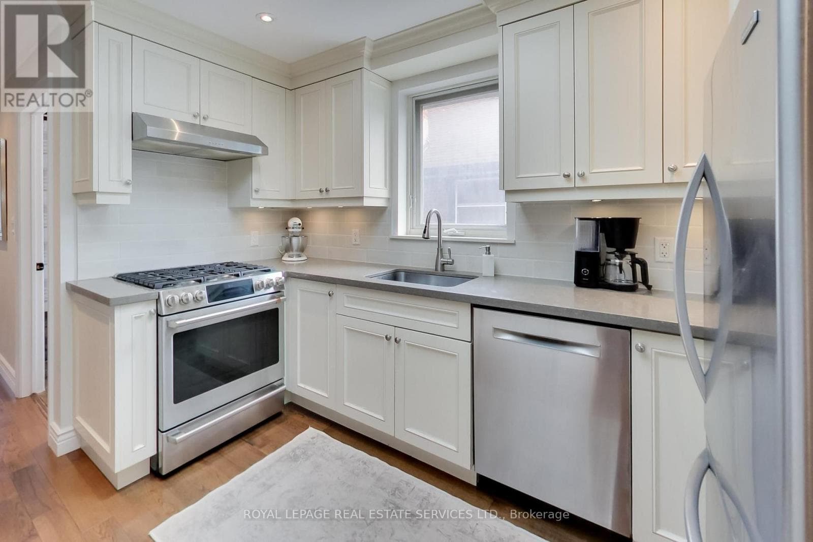 Photo of 21 PARKER AVENUE