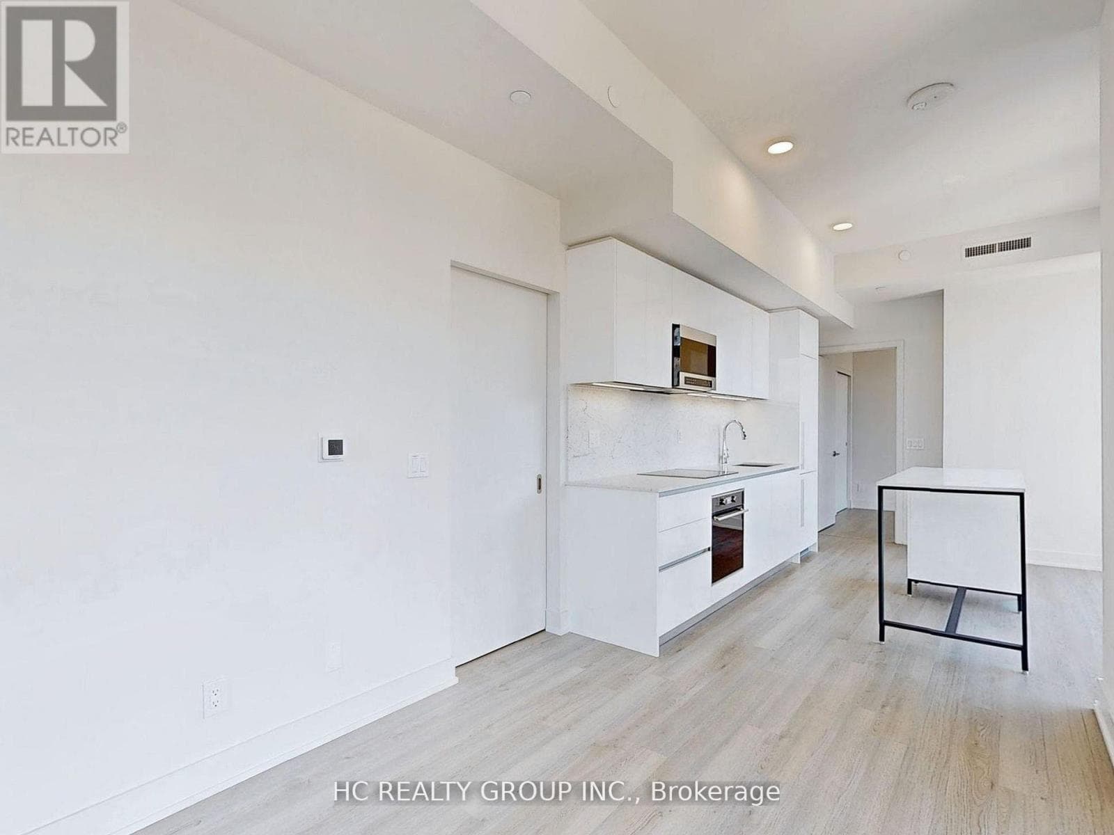Photo of 1302 - 8 CUMBERLAND STREET