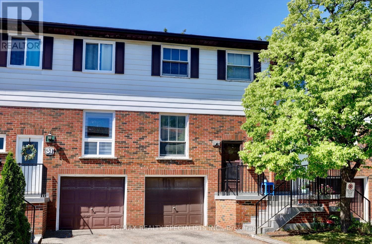 Photo of 30 - 2445 HOMELANDS DRIVE