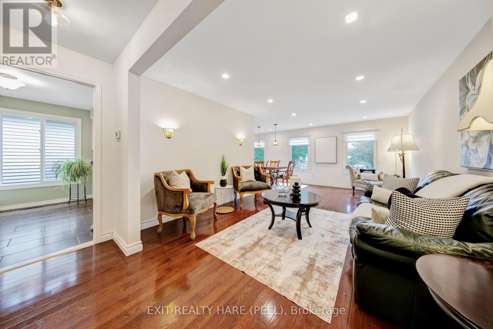 Photo of 48 NANPORT STREET